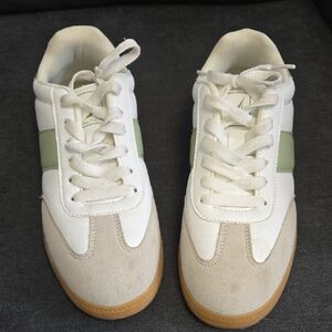 Nautica White and Green Women's Sneakers